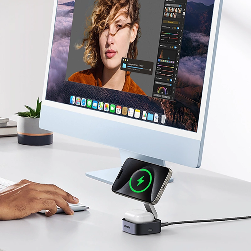 Ugreen W702 3in1 induktives Ladegerät mit MagSafe/Qi2 und USB-C-Anschluss für Telefon/Kopfhörer – Schwarz