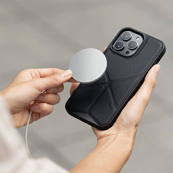 Uniq Hülle Transforma iPhone 14 Plus 6,7" Magclick Charging Schwarz/Ebenholzschwarz