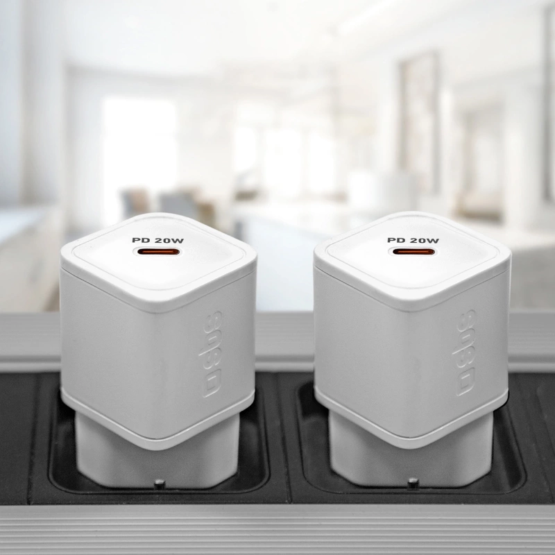 Ładowarka sieciowa SBS TETRGAN1C20W 20W GaN z Power Delivery - biała