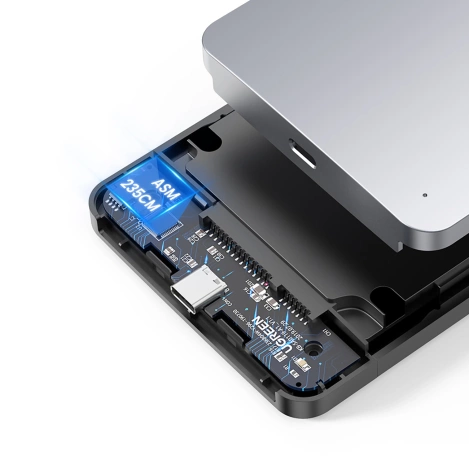 Ugreen CM300 70499 Schacht für 2,5'' SATA 3.0 6Gbit/s Festplatte – Grau + USB-C – USB-C-Kabel 0,5 m