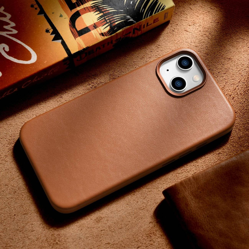 iCarer Case Leather genuine leather case cover for iPhone 14 Plus brown (MagSafe compatible)