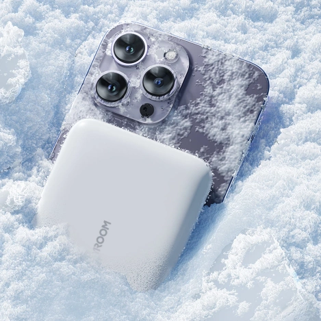 Joyroom Power Bank 10000 mAh 20 W Power Delivery Schnellladung Magnetisches Qi 15 W kabelloses Ladegerät für iPhone kompatibel mit MagSafe Weiß (JR-W020 weiß)