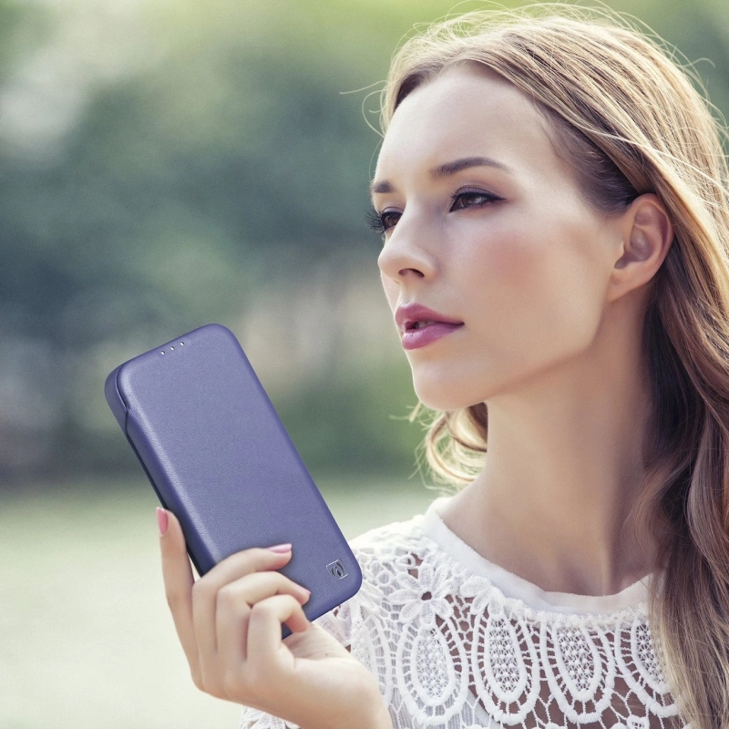 iCarer CE Premium Leather Folio Case skórzane etui iPhone 14 Pro z klapką magnetyczne MagSafe jasnofioletowy (WMI14220714-LP)