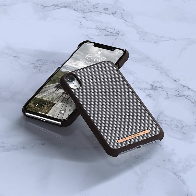 Nordic Elements Saeson Idun - Materiałowe etui iPhone XR (Dark Brown Pattern 1)