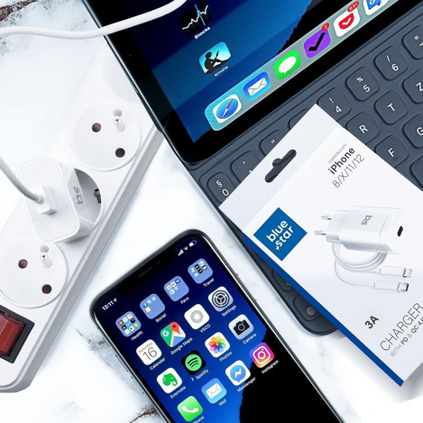 Ładowarka Sieciowa do iPhone X/11/12/13/14 18W z ładowaniem PD z Odpinanym Kablem Blue Star