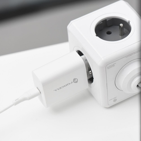 Forcell Ładowarka Sieciowa ze złączem USB typ C i kablem typ C - 3A 25W z funkcją ładowania PD i QC 4.0