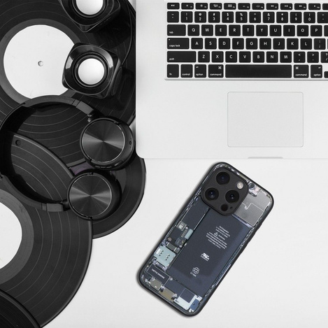 Futerał TECH do IPHONE 15 PRO wzór 2