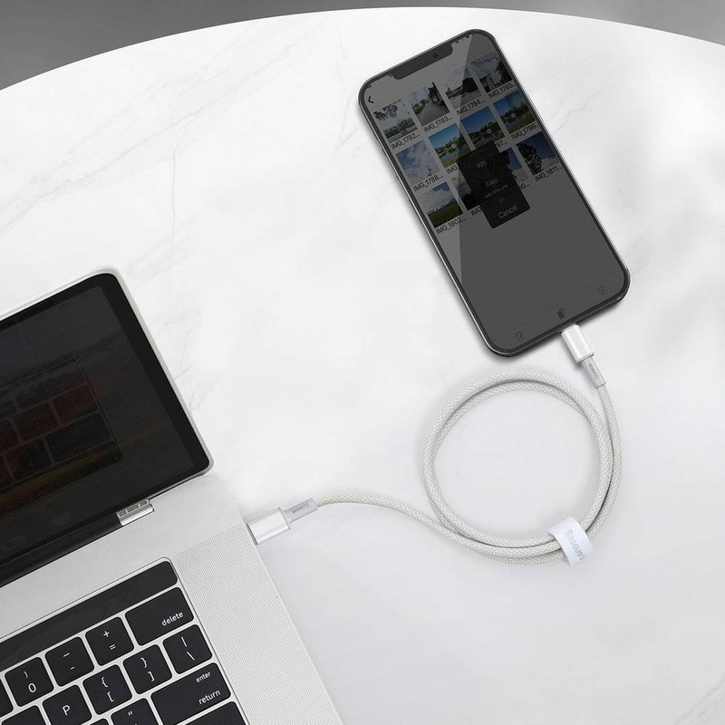 Baseus kabel USB Typ C - Lightning szybkie ładowanie Power Delivery 20 W 2 m biały (CATLGD-A02)
