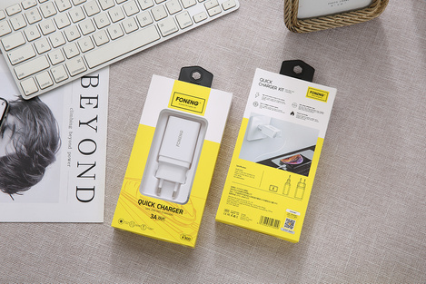 Foneng Ładowarka sieciowa K300 - USB - 18W 3A biała