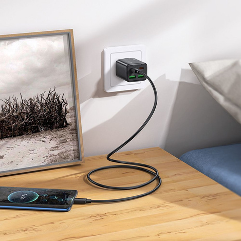 Ładowarka sieciowa do telefonu Hoco USB A + USB C QC3.0 PD 3A 20W + kabel USB C do Lightning N52 czarna