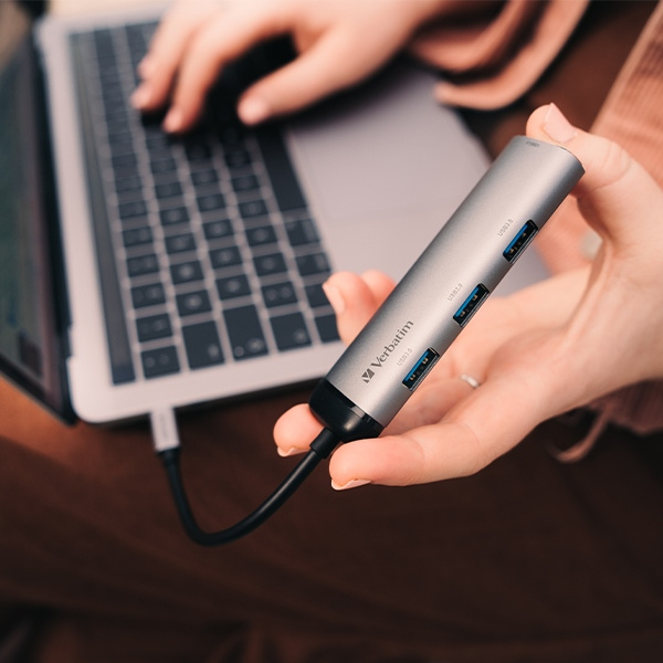 Verbatim Adapter Hub USB-C - 4xUSB-A 3.2 aluminium/aluminum 49147