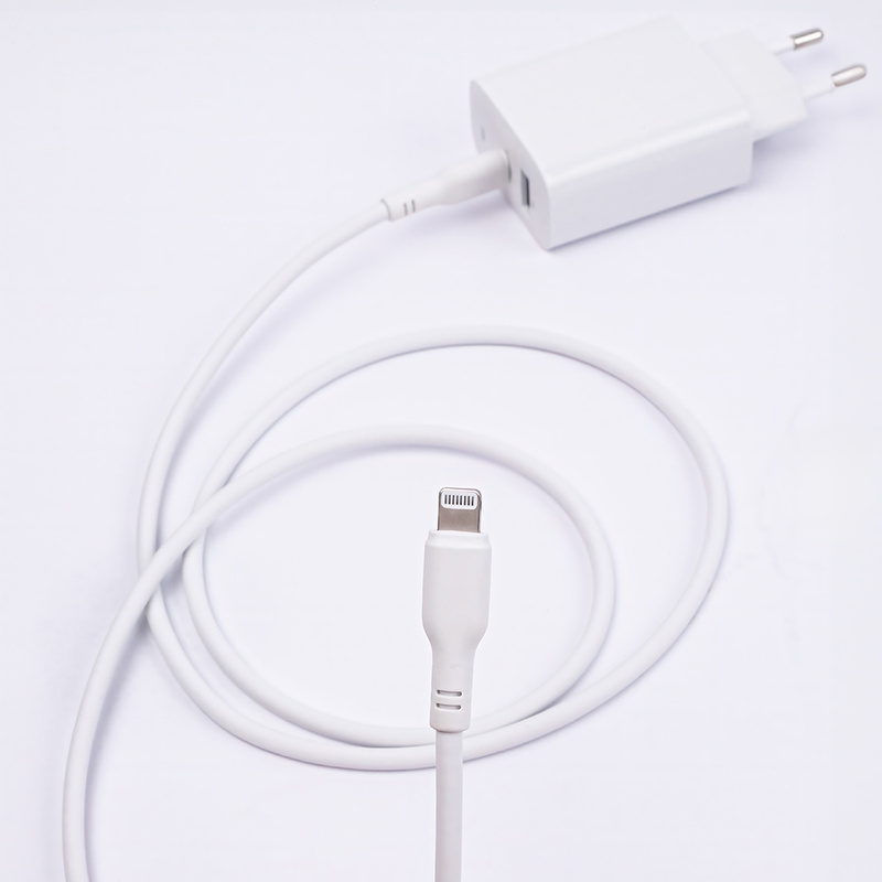 Maxlife kabel MFi MXUC-10 USB-C - Lightning 1,0 m 27W biały
