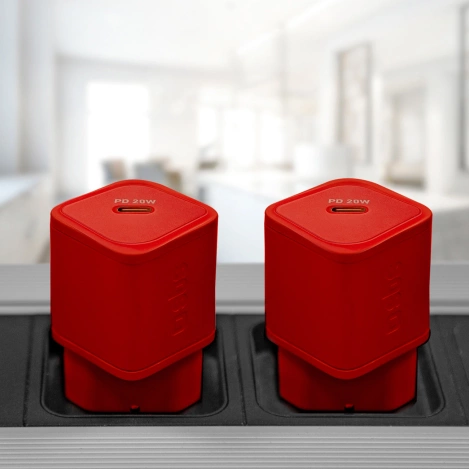 SBS TETRGAN1C20R 20W GaN-Netzwerkladegerät mit Power Delivery – rot