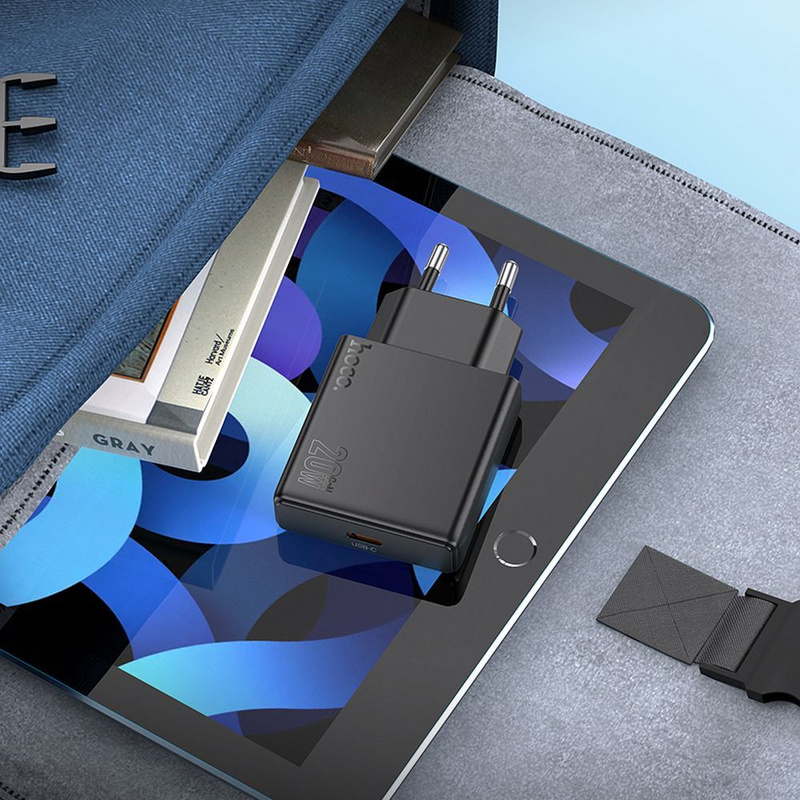 Ładowarka sieciowa do telefonu Hoco Slim USB C QC PD 30W + kabel USB C do Lightning N37 czarna