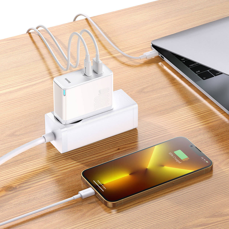 Baseus GaN5 Pro Fast Universal GaN USB Ladegerät Typ C / USB 100W PD3.0, QC4.0+, AFC weiß (CCGP090202)