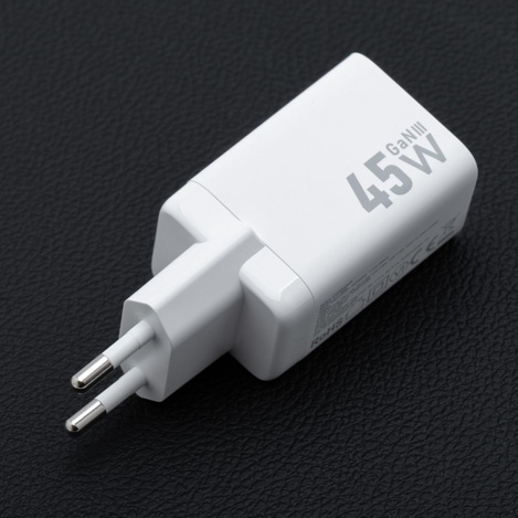 Ładowarka sieciowa do telefonu Forcell F-Energy Mini GaN III USB C + USB A PD QC4.0 45W VT-36 biała