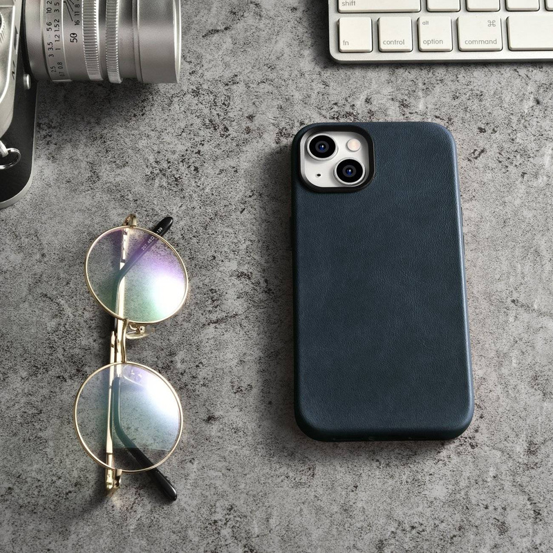 iCarer Oil Wax Premium Leather Case iPhone 14 Magnetic Leather Case with MagSafe dark blue (WMI14220701-BU)