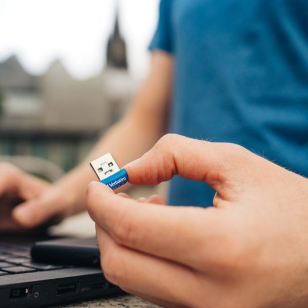 Verbatim Pendrive 16GB USB-A 3.2 NANO niebieski/blue 98709