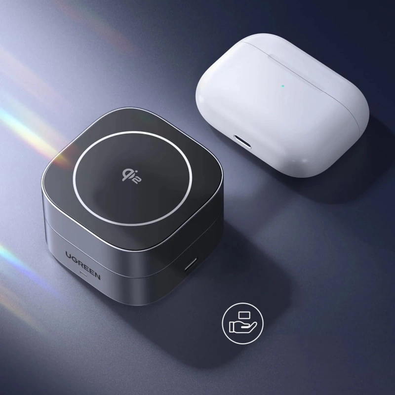 Ugreen W702 3in1 inductive charger with MagSafe / Qi2 and USB-C port for phone / headphones - black