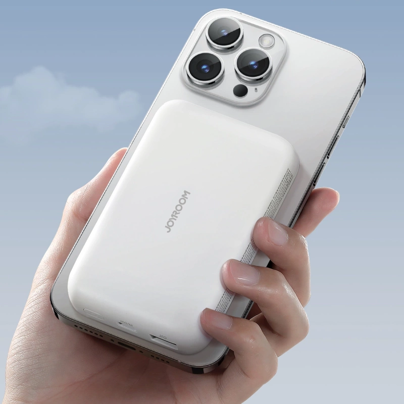 Joyroom Power Bank 10000 mAh 20 W Power Delivery Schnellladung Magnetisches Qi 15 W kabelloses Ladegerät für iPhone kompatibel mit MagSafe Weiß (JR-W020 weiß)