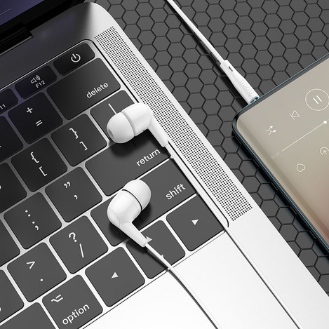 HOCO zestaw słuchawkowy / słuchawki dokanałowe jack 3,5mm z mikrofonem M97 białe