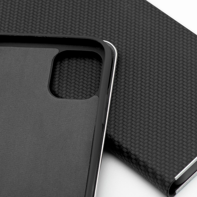 Kabura LUNA Book Carbon do IPHONE 16 Plus czarny