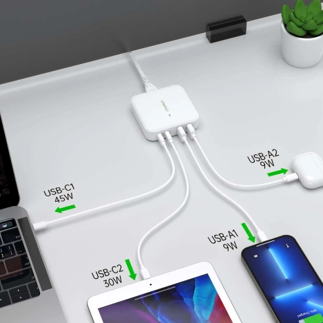 Choetech PD8008 100W GaN-Schnellladegerät 2x USB-A / 2x USB-C - Weiß