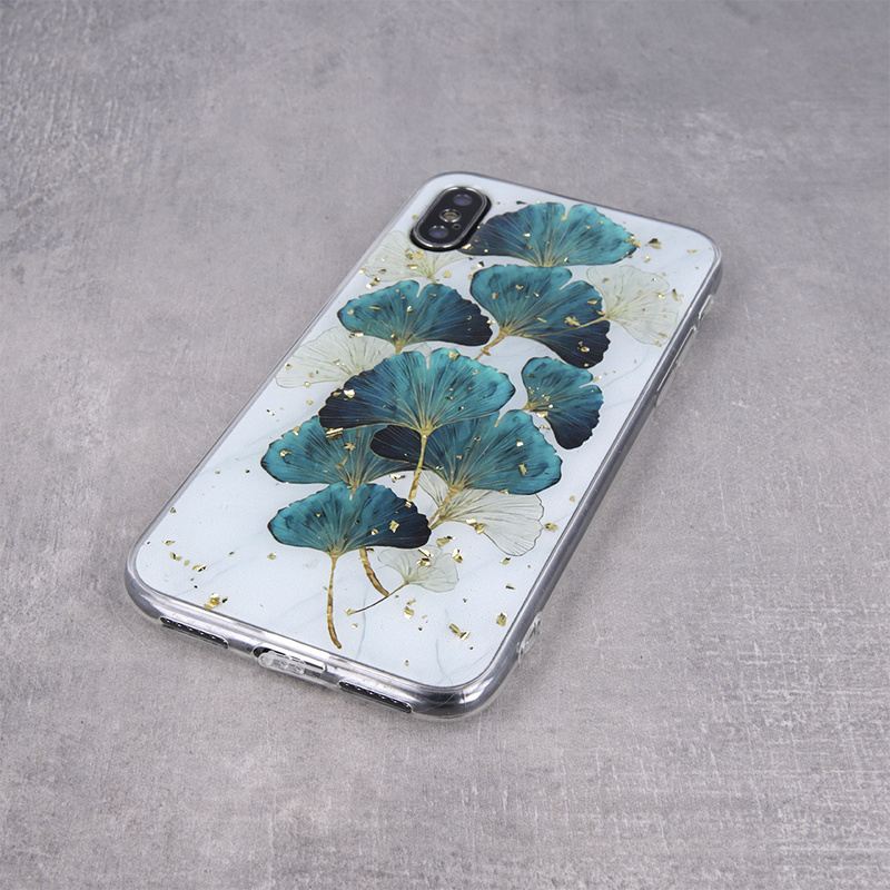 Nakładka Gold Glam do iPhone 15 Pro 6,1&quot; listki