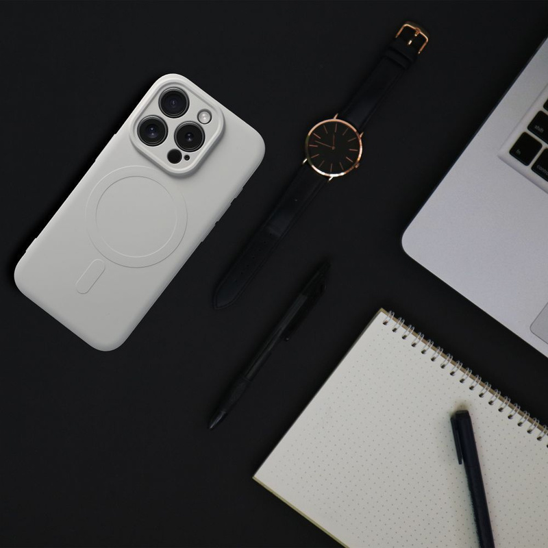 Futerał SILICONE MAG COVER (big hole) kompatybilny z MagSafe do IPHONE 17 Pro tytanowy