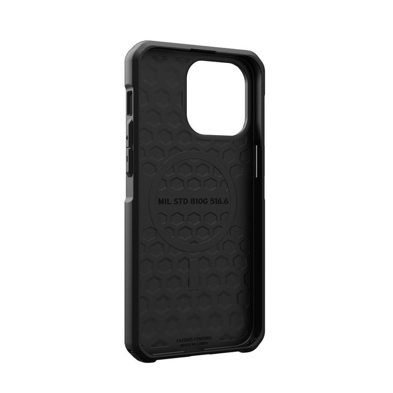UAG Metropolis LT MagSafe case for iPhone 15 Pro Max - black kevlar