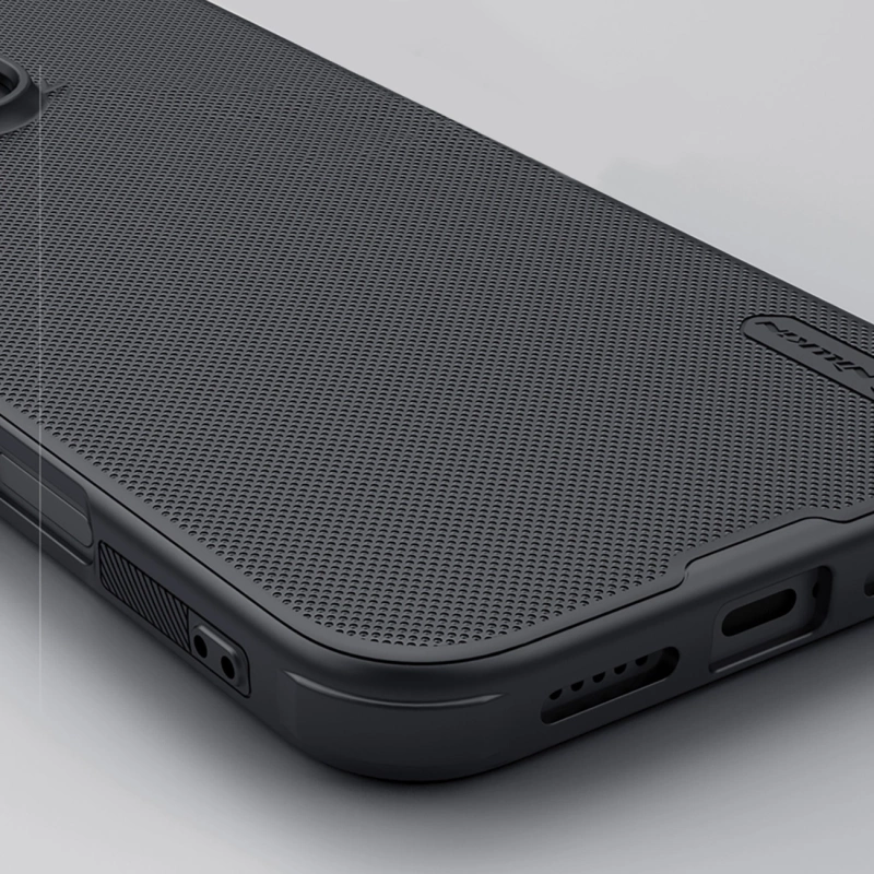 Nillkin Super Frosted Shield Pro case for iPhone 16 Pro Max - black